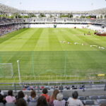 23.07.2016 Kielce. Msza Święta i Wieczór Uwielbienia na Kolporter Arena dla pielgrzymów. / Jarosław Kubalski / Radio Kielce