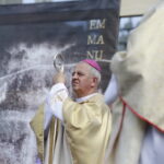 23.07.2016 Kielce. Msza Święta i Wieczór Uwielbienia na Kolporter Arena dla pielgrzymów. / Jarosław Kubalski / Radio Kielce