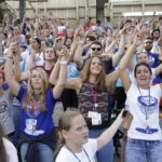 23.07.2016 Kielce. Msza Święta i Wieczór Uwielbienia na Kolporter Arena dla pielgrzymów. / Jarosław Kubalski / Radio Kielce