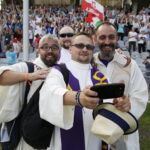 23.07.2016 Kielce. Msza Święta i Wieczór Uwielbienia na Kolporter Arena dla pielgrzymów. / Jarosław Kubalski / Radio Kielce