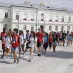 23.07.2016 Kielce. Pielgrzymi na ŚDM zwiedzają miasto. / Jarosław Kubalski / Radio Kielce