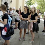 23.07.2016 Kielce. Pielgrzymi na ŚDM zwiedzają miasto. / Jarosław Kubalski / Radio Kielce