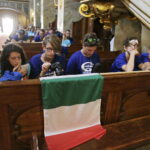 23.07.2016 Kielce. Pielgrzymi na ŚDM zwiedzają miasto. / Jarosław Kubalski / Radio Kielce