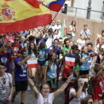 23.07.2016 Kielce. Pielgrzymi podczas przemarszu z Placu NMP na Kolporter Arenę. / Jarosław Kubalski / Radio Kielce