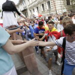 23.07.2016 Kielce. Pielgrzymi podczas przemarszu z Placu NMP na Kolporter Arenę. / Jarosław Kubalski / Radio Kielce