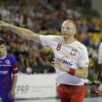 28.07.2016 Kielce. Mecz towarzyski w piłkę ręczna. Reprezentacja Polski - Motor Zaporoże. Karol Bielecki. / Jarosław Kubalski / Radio Kielce