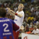 28.07.2016 Kielce. Mecz towarzyski w piłkę ręczna. Reprezentacja Polski - Motor Zaporoże. Karol Bielecki. / Jarosław Kubalski / Radio Kielce