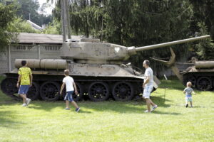 30.07.2016 Skarżysko Kamienna. Piknik historyczny w Muzeum Orła Białego. / Jarosław Kubalski / Radio Kielce