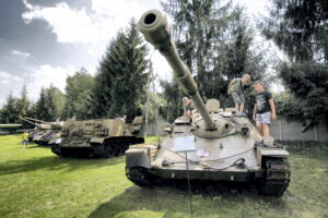 30.07.2016 Skarżysko Kamienna. Piknik historyczny w Muzeum Orła Białego. / Jarosław Kubalski / Radio Kielce