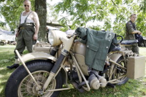 30.07.2016 Skarżysko Kamienna. Piknik historyczny w Muzeum Orła Białego. / Jarosław Kubalski / Radio Kielce