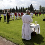 30.07.2016. Jubileusz 90-lecia Staru Starachowice. Msza święta / Jarosław Kubalski / Radio Kielce