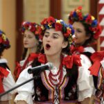 19.07.2016 Artyści z zespołu "Kwiat Podola" w ratuszu / Jarosław Kubalski / Radio Kielce