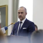11.07.2016 Kielce. Sesja Rady Miasta w sprawie sprzedaży spółki Korona Kielce. Peter Kaluba. / Jarosław Kubalski / Radio Kielce