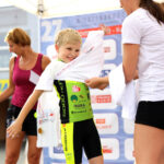 1.7.2016 Kielce. 27 Międzynarodowy Wyścig Kolarski Solidarności i Olimpijczyków. Finał 4 etapu. Dekoracja zwycięzców "mini wyścigu" / Wojciech Habdas / Radio Kielce