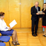 20.07.2016 Kielce. Wojewoda Świętokrzyski wręczyła kolejne promesy / Wojciech Habdas / Radio Kielce