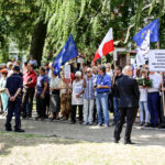 04.07.2016 Kielce. Prezydent Andrzej Duda złożył kwiaty pod kamienicą Planty 7/9 / Wojciech Habdas / Radio Kielce