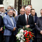 04.07.2016 Kielce. Prezydent Andrzej Duda złożył kwiaty pod kamienicą Planty 7/9 / Wojciech Habdas / Radio Kielce