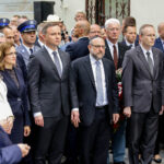 04.07.2016 Kielce. Prezydent Andrzej Duda złożył kwiaty pod kamienicą Planty 7/9 / Wojciech Habdas / Radio Kielce