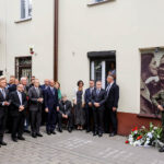 04.07.2016 Kielce. Prezydent Andrzej Duda złożył kwiaty pod kamienicą Planty 7/9 / Wojciech Habdas / Radio Kielce