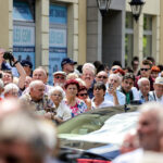04.07.2016 Kielce. Prezydent Andrzej Duda złożył kwiaty pod kamienicą Planty 7/9 / Wojciech Habdas / Radio Kielce