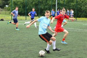 6.7.2016 Kielce. Wakacje z futbolem. Mecz Pogromcy Nadwagi-Harnasie Kielce. / Wojciech Habdas / Radio Kielce