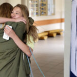 6.7.2016 Kielce. W środę szkoły ponadgimnazjalne wywiesiły listy przyjętych do pierwszych klas. n/z V LO im. ks. Piotra Ściegiennego / Wojciech Habdas / Radio Kielce