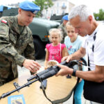 9.7.2016 Kielce. Drugi dzień pikniku na placu Wolności. W całym kraju odbywają się prezentacje sprzętu wojskowego, a okazją jest trwający w Warszawie szczyt NATO. / Wojciech Habdas / Radio Kielce