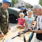 9.7.2016 Kielce. Drugi dzień pikniku na placu Wolności. W całym kraju odbywają się prezentacje sprzętu wojskowego, a okazją jest trwający w Warszawie szczyt NATO. / Wojciech Habdas / Radio Kielce