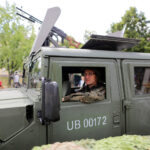 9.7.2016 Kielce. Drugi dzień pikniku na placu Wolności. W całym kraju odbywają się prezentacje sprzętu wojskowego, a okazją jest trwający w Warszawie szczyt NATO. / Wojciech Habdas / Radio Kielce