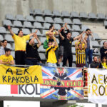 9.7.2016 Kielce. Towarzyski mecz Korony Kielce  ze zdobywcą Pucharu Grecji AEK Ateny. Kibice przeciwników. / Wojciech Habdas / Radio Kielce