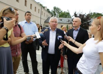 12.07.2016. Konferencja Prawa i Sprawiedliwości na Wzgórzu Zamkowym / Wojciech Habdas / Radio Kielce