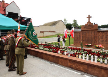 12.7.2016 Michniów. Uroczystości upamiętniające ofiary pacyfikacji Michniowa / Wojciech Habdas / Radio Kielce