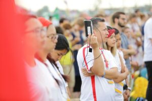 26.07.2016. Inauguracja Światowych Dni Młodzieży. Msza święta na krakowskich Błoniach / Wojciech Habdas / Radio Kielce