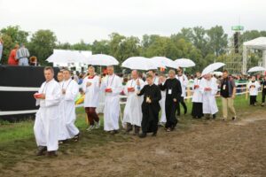 26.07.2016. Inauguracja Światowych Dni Młodzieży. Msza święta na krakowskich Błoniach / Wojciech Habdas / Radio Kielce