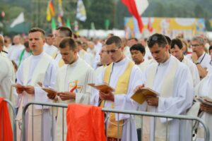 26.07.2016. Inauguracja Światowych Dni Młodzieży. Msza święta na krakowskich Błoniach / Wojciech Habdas / Radio Kielce