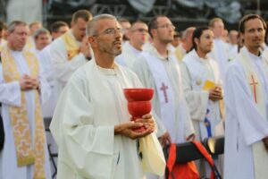 26.07.2016. Inauguracja Światowych Dni Młodzieży. Msza święta na krakowskich Błoniach / Wojciech Habdas / Radio Kielce