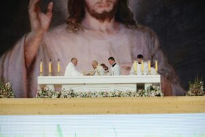 26.07.2016. Inauguracja Światowych Dni Młodzieży. Msza święta na krakowskich Błoniach / Wojciech Habdas / Radio Kielce