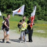 21.07.2016 Pielgrzymi z Kanady wzięli udział w Drodze Krzyżowe z Nowej Słupi na Święty Krzyż / Wojciech Habdas / Radio Kielce