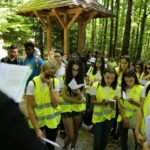 21.07.2016 Pielgrzymi z Kanady wzięli udział w Drodze Krzyżowe z Nowej Słupi na Święty Krzyż / Wojciech Habdas / Radio Kielce