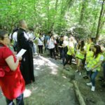 21.07.2016 Pielgrzymi z Kanady wzięli udział w Drodze Krzyżowe z Nowej Słupi na Święty Krzyż / Wojciech Habdas / Radio Kielce