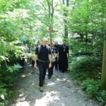 21.07.2016 Pielgrzymi z Kanady wzięli udział w Drodze Krzyżowe z Nowej Słupi na Święty Krzyż / Wojciech Habdas / Radio Kielce