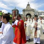 21.07.2016. Pielgrzymi Światowych Dni Młodzieży na Świętym Krzyżu / Wojciech Habdas / Radio Kielce