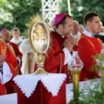 21.07.2016. Pielgrzymi Światowych Dni Młodzieży na Świętym Krzyżu / Wojciech Habdas / Radio Kielce