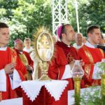 21.07.2016. Pielgrzymi Światowych Dni Młodzieży na Świętym Krzyżu / Wojciech Habdas / Radio Kielce