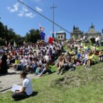 21.07.2016. Pielgrzymi Światowych Dni Młodzieży na Świętym Krzyżu / Wojciech Habdas / Radio Kielce