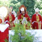 21.07.2016. Pielgrzymi Światowych Dni Młodzieży na Świętym Krzyżu / Wojciech Habdas / Radio Kielce