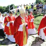 21.07.2016. Pielgrzymi Światowych Dni Młodzieży na Świętym Krzyżu / Wojciech Habdas / Radio Kielce