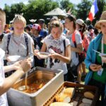 21.07.2016. Pielgrzymi Światowych Dni Młodzieży na Świętym Krzyżu / Wojciech Habdas / Radio Kielce