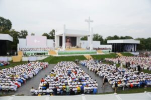 26.07.2016. Inauguracja Światowych Dni Młodzieży. Msza święta na krakowskich Błoniach / Wojciech Habdas / Radio Kielce