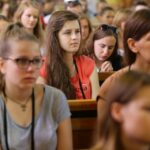 29.06.2016. W miejscowości Leńcze koło Krakowa mieszka 350 pielgrzymów z diecezji kieleckiej / Wojciech Habdas / Radio Kielce